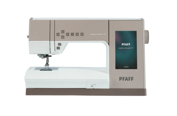 PFAFF creative elevate™ 680 ohne Stickmodul – Premium Näh- und Stickmaschine mit IDT™ System
